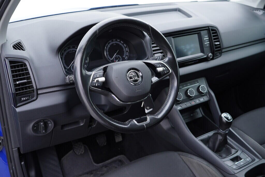 OV190V08873_21.webp_KAROQ Active 2.0 TDI 85 kW manuál