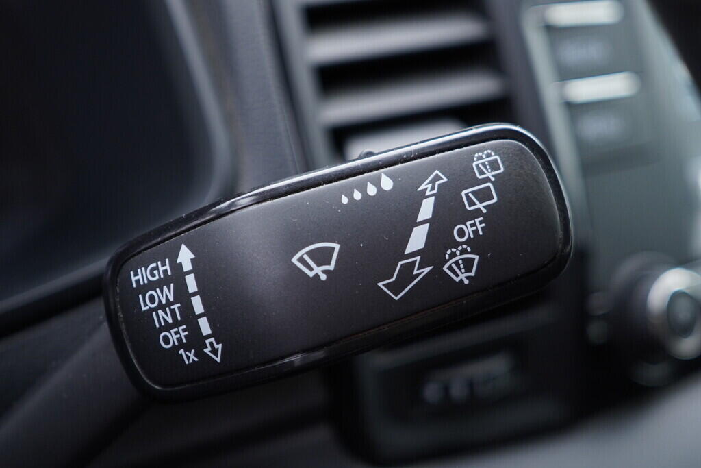 OV190V08873_24.webp_KAROQ Active 2.0 TDI 85 kW manuál