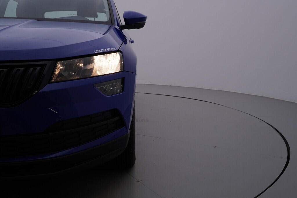 OV190V08873_41.webp_KAROQ Active 2.0 TDI 85 kW manuál