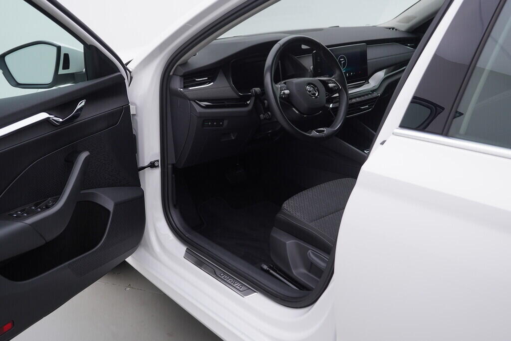 OV190V08878_18.webp_OCTAVIA Style 1.5 TSI 110 kW automat, DPH