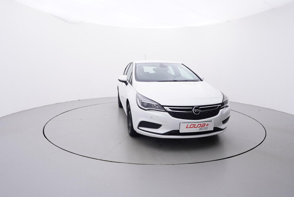 OV190V08880_17.webp_ASTRA Enjoy 1.6  70 kW manuál