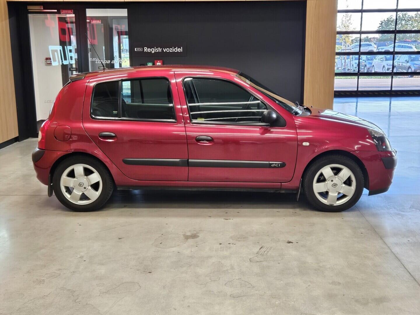 OV190V08883_12.webp_CLIO  1.5  48 kW manuál