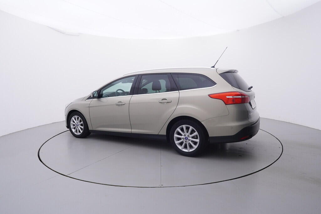 OV190V08886_12.webp_FOCUS Titanium 1.5  88 kW manuál