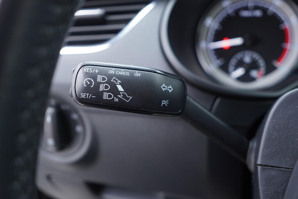 OV190V08887_24.webp_OCTAVIA Ambition Plus 1.0 TSI 85 kW manuál, DPH