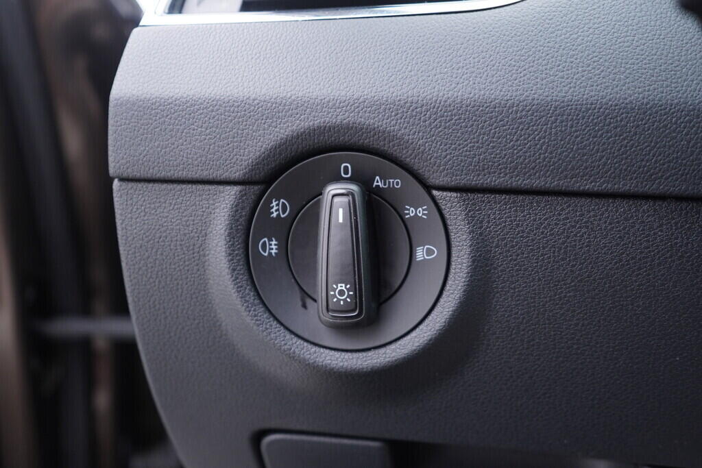 OV190V08887_26.webp_OCTAVIA Ambition Plus 1.0 TSI 85 kW manuál, DPH