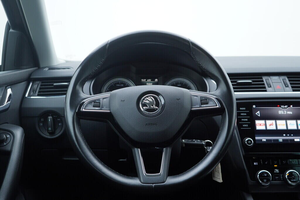 OV190V08887_28.webp_OCTAVIA Ambition Plus 1.0 TSI 85 kW manuál, DPH