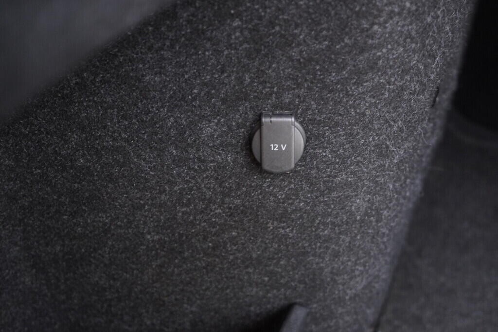 OV190V08887_42.webp_OCTAVIA Ambition Plus 1.0 TSI 85 kW manuál, DPH