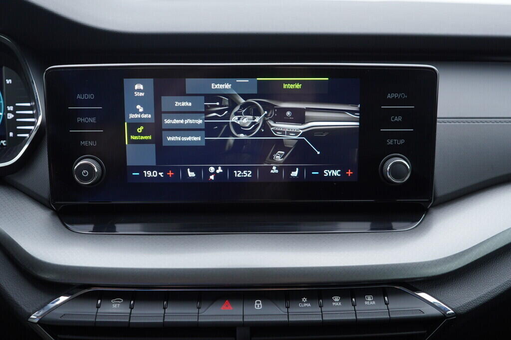 OV190V08890_31.webp_OCTAVIA Ambition 2.0 TDI 110 kW automat, DPH