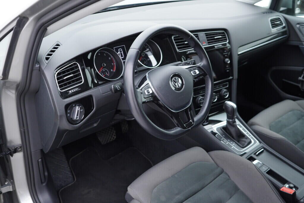 OV190V08900_23.webp_GOLF HIGHLINE 1.5 TSI 110 kW manuál, DPH