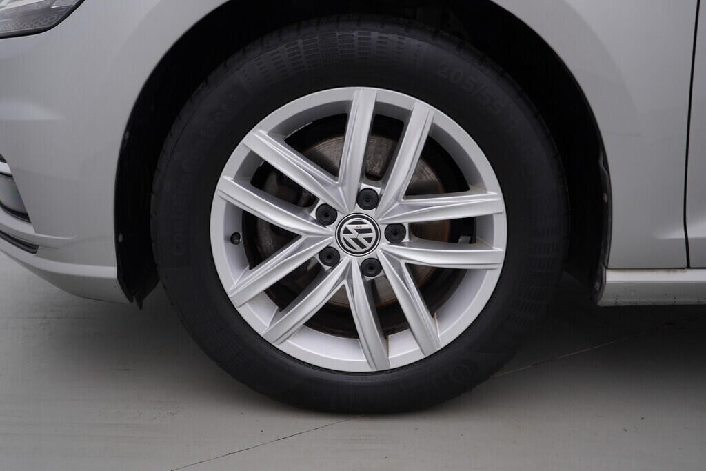 OV190V08900_41.webp_GOLF HIGHLINE 1.5 TSI 110 kW manuál, DPH