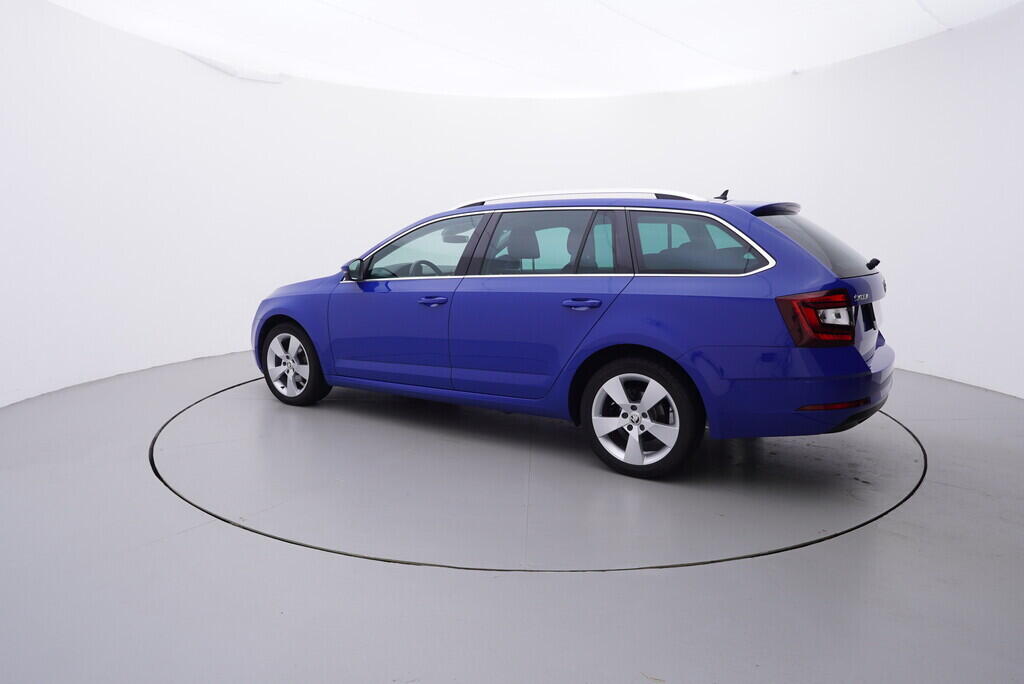 OV190V08909_12.webp_OCTAVIA Exclusive 1.6 TDI 85 kW automat