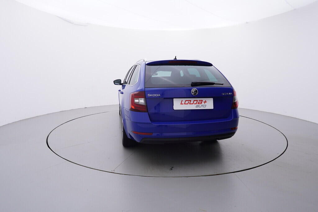 OV190V08909_13.webp_OCTAVIA Exclusive 1.6 TDI 85 kW automat