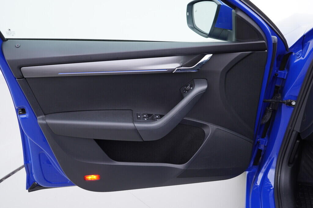 OV190V08909_19.webp_OCTAVIA Exclusive 1.6 TDI 85 kW automat