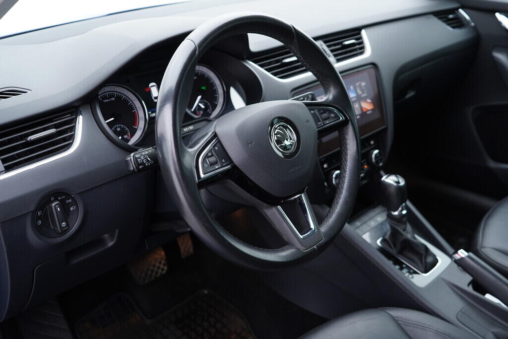 OV190V08909_23.webp_OCTAVIA Exclusive 1.6 TDI 85 kW automat