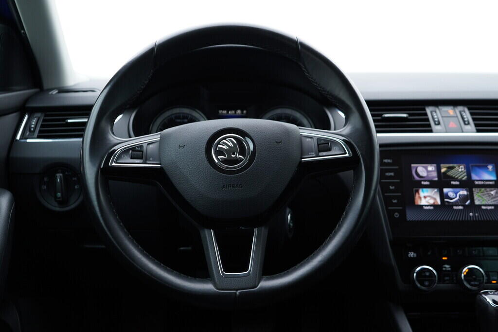 OV190V08909_31.webp_OCTAVIA Exclusive 1.6 TDI 85 kW automat