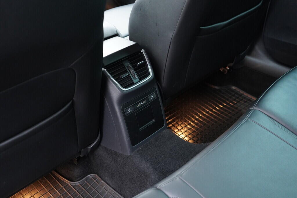 OV190V08909_45.webp_OCTAVIA Exclusive 1.6 TDI 85 kW automat