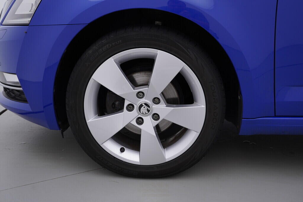 OV190V08909_51.webp_OCTAVIA Exclusive 1.6 TDI 85 kW automat