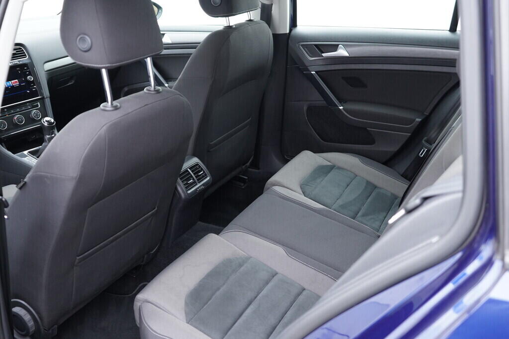 OV190V08910_40.webp_GOLF VARIANT Comfortline 1.0 TSI 85 kW manuál