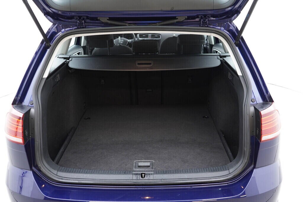 OV190V08910_43.webp_GOLF VARIANT Comfortline 1.0 TSI 85 kW manuál