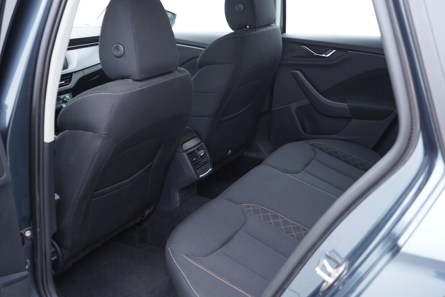 OV190V08911_34.webp_KAMIQ Ambition 1.5 TSI 110 kW automat, DPH