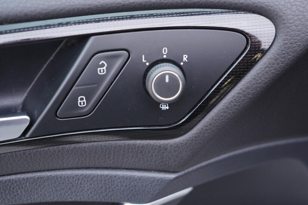 OV190V08912_21.webp_GOLF Highline 1.4 TSI 92 kW automat