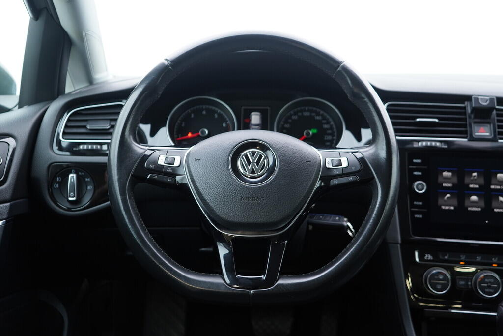 OV190V08912_28.webp_GOLF Highline 1.4 TSI 92 kW automat