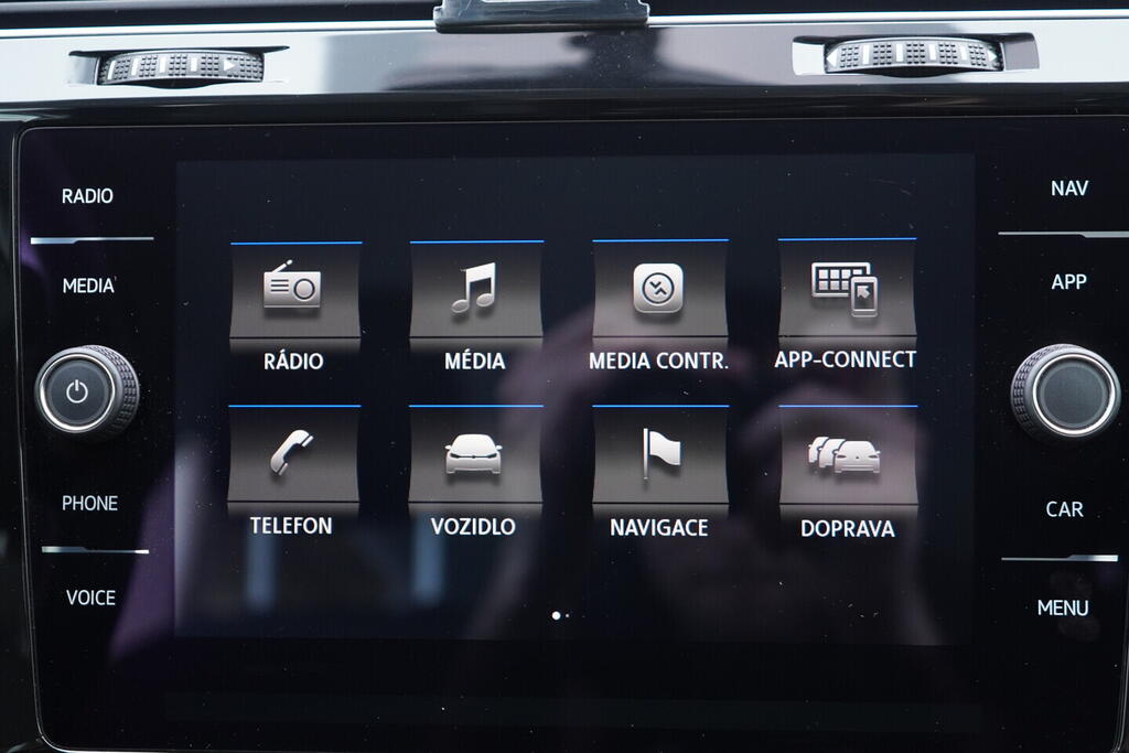 OV190V08912_29.webp_GOLF Highline 1.4 TSI 92 kW automat