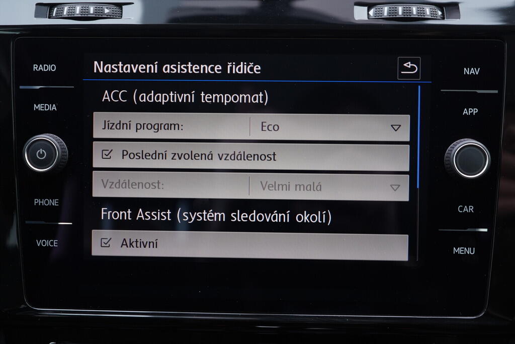 OV190V08912_30.webp_GOLF Highline 1.4 TSI 92 kW automat