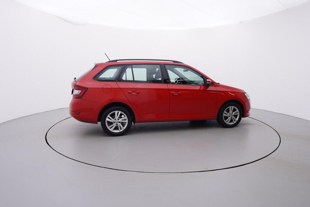OV190V08914_15.webp_FABIA  1.0 TSI 81 kW manuál, DPH