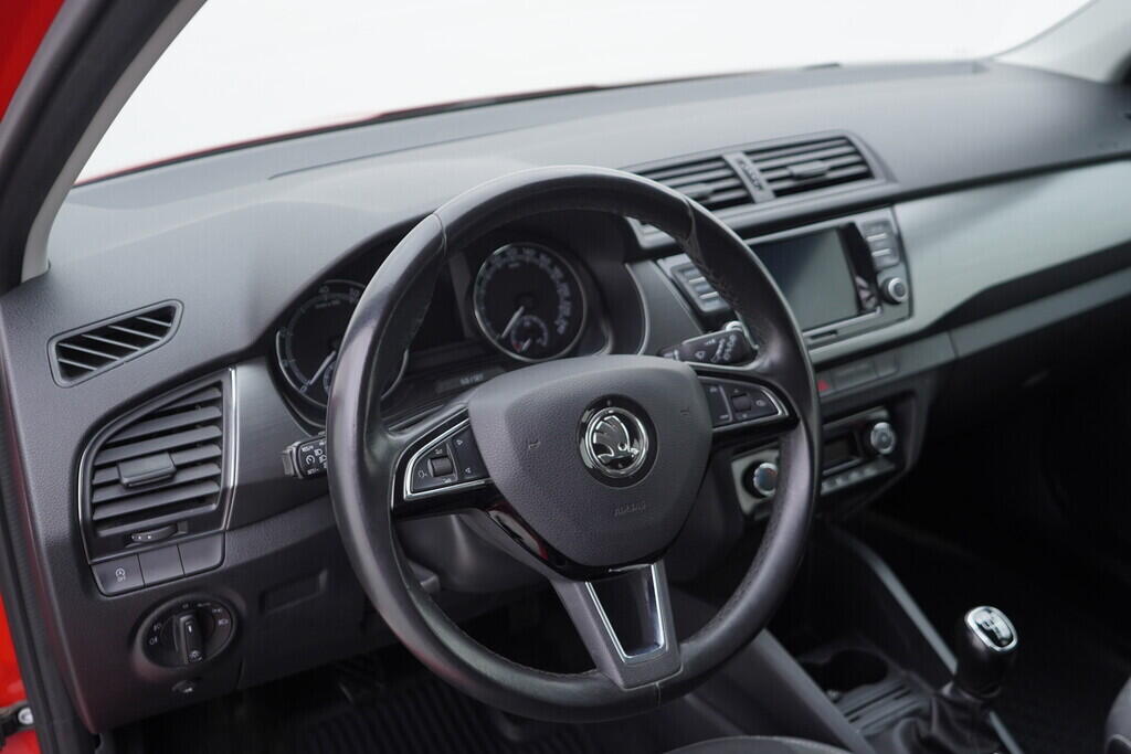 OV190V08914_22.webp_FABIA  1.0 TSI 81 kW manuál, DPH