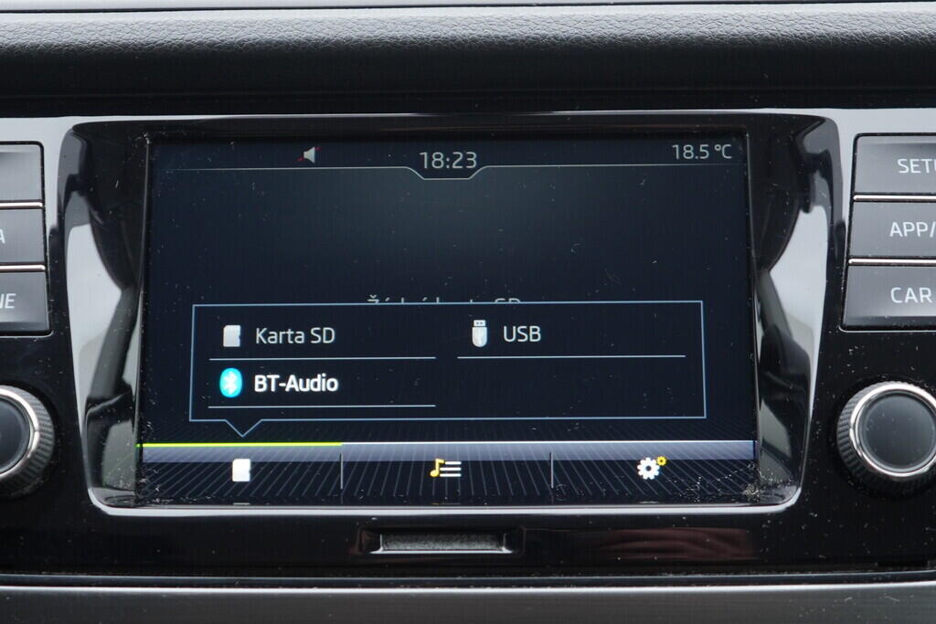 OV190V08914_29.webp_FABIA  1.0 TSI 81 kW manuál, DPH