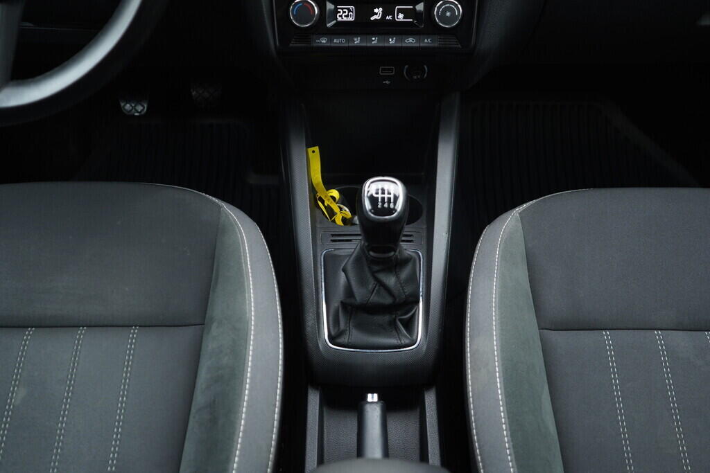 OV190V08914_31.webp_FABIA  1.0 TSI 81 kW manuál, DPH