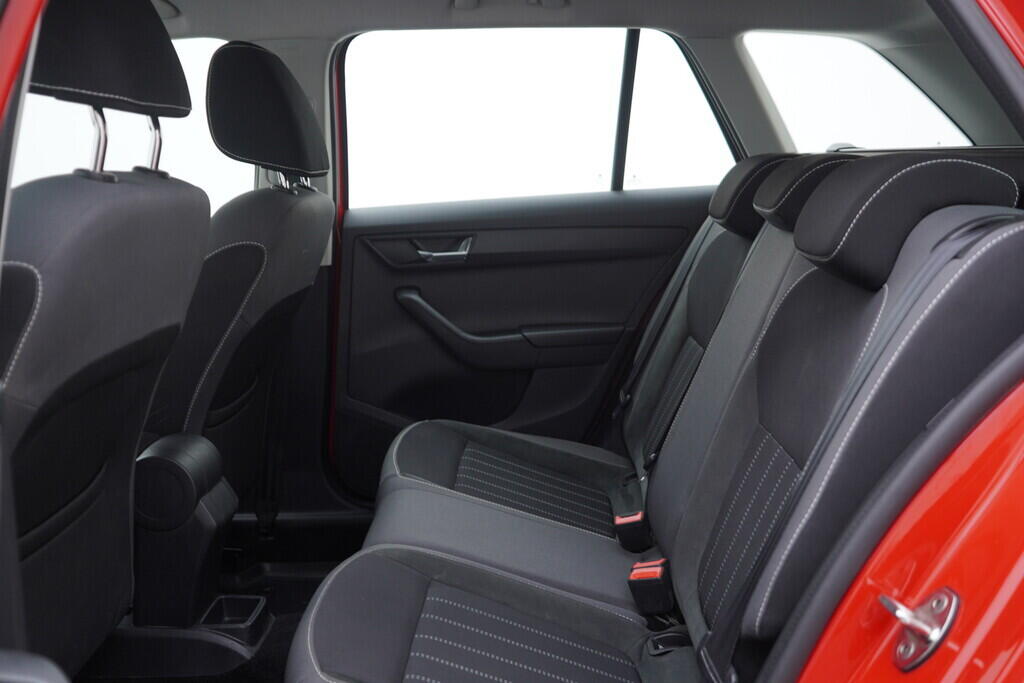 OV190V08914_33.webp_FABIA  1.0 TSI 81 kW manuál, DPH