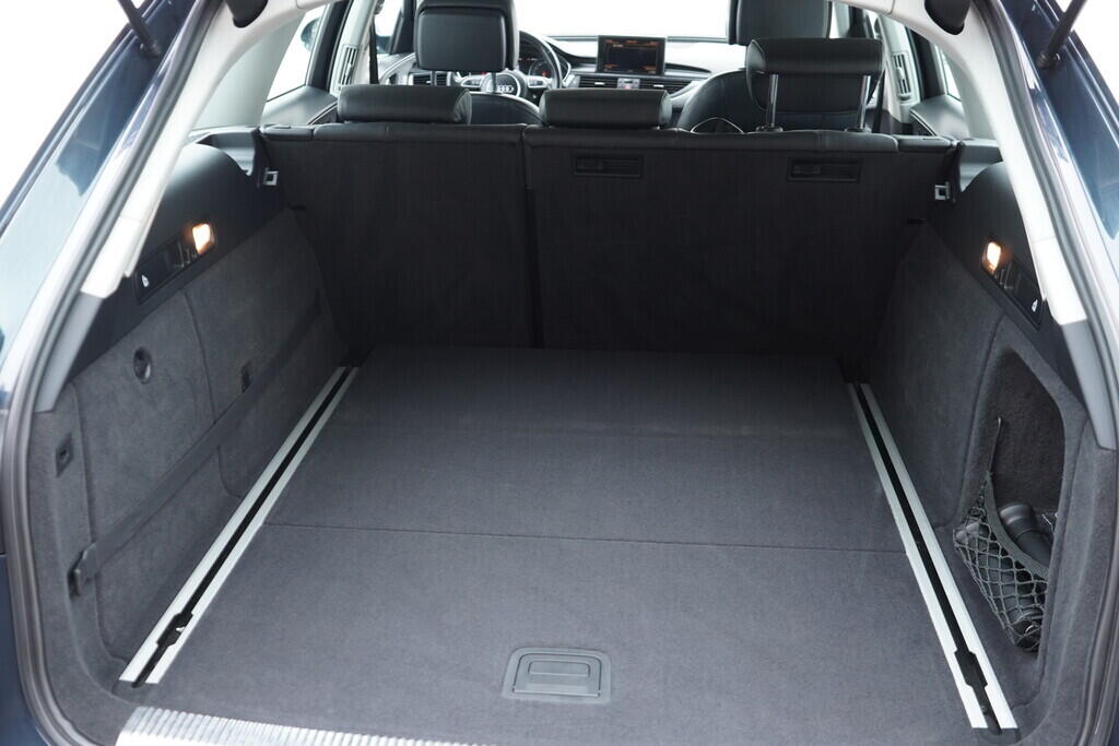 OV190V08935_39.webp_A6 AVANT  3.0 TDI 180 kW automat