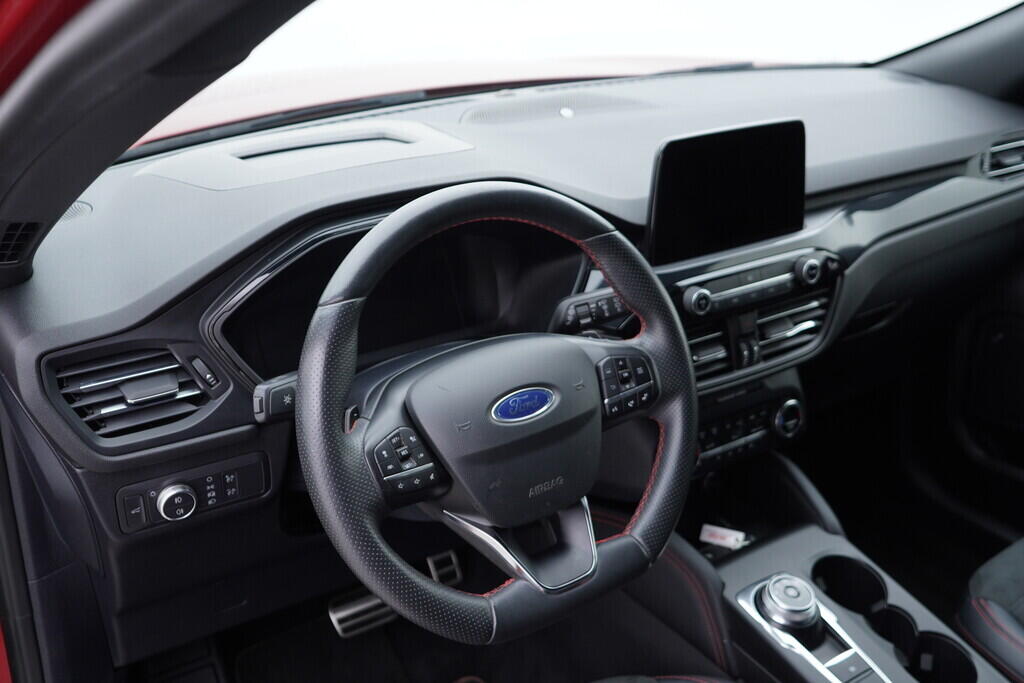 OV190V08938_23.webp_KUGA ST-LINE 2.0  140 kW automat, DPH