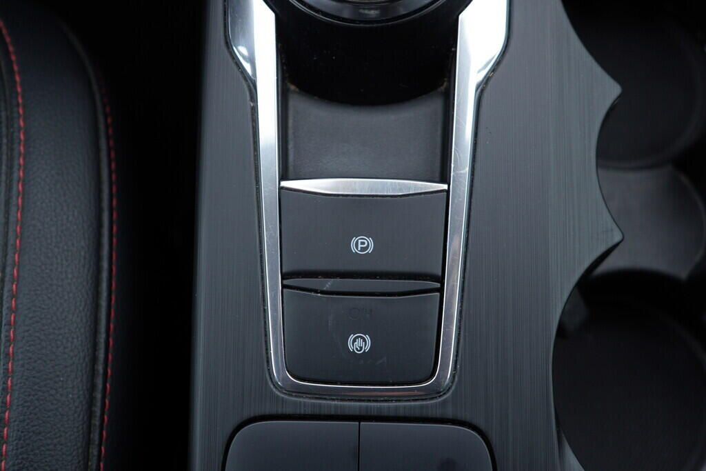 OV190V08938_35.webp_KUGA ST-LINE 2.0  140 kW automat, DPH
