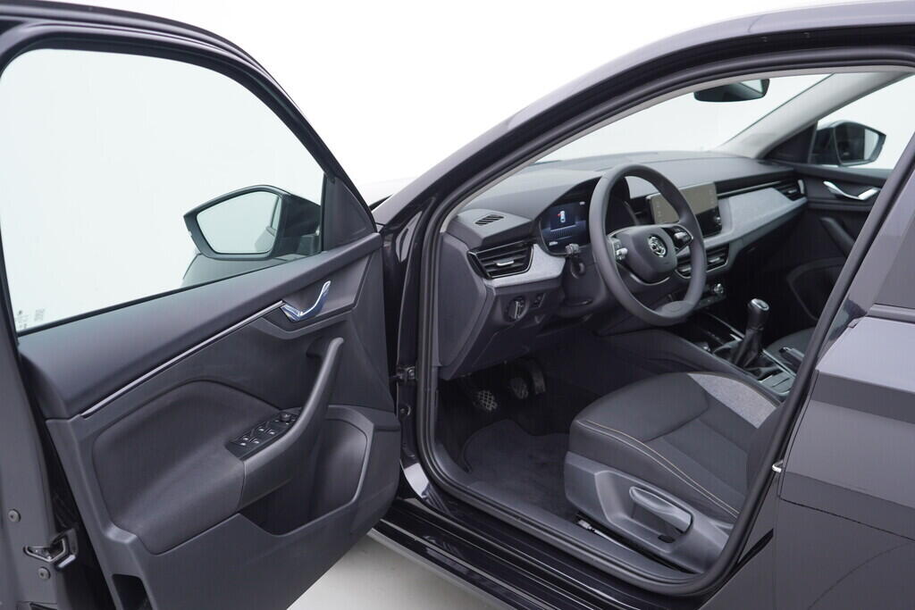 OV190V08939_18.webp_SCALA Selection 1.0 TSI 85 kW manuál, DPH