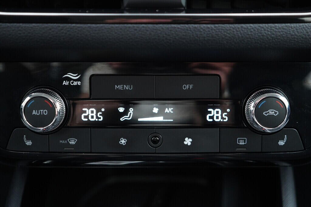 OV190V08939_31.webp_SCALA Selection 1.0 TSI 85 kW manuál, DPH