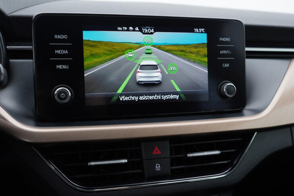 OV190V08947_31.webp_KAMIQ Style 1.6 TDI 85 kW automat, DPH