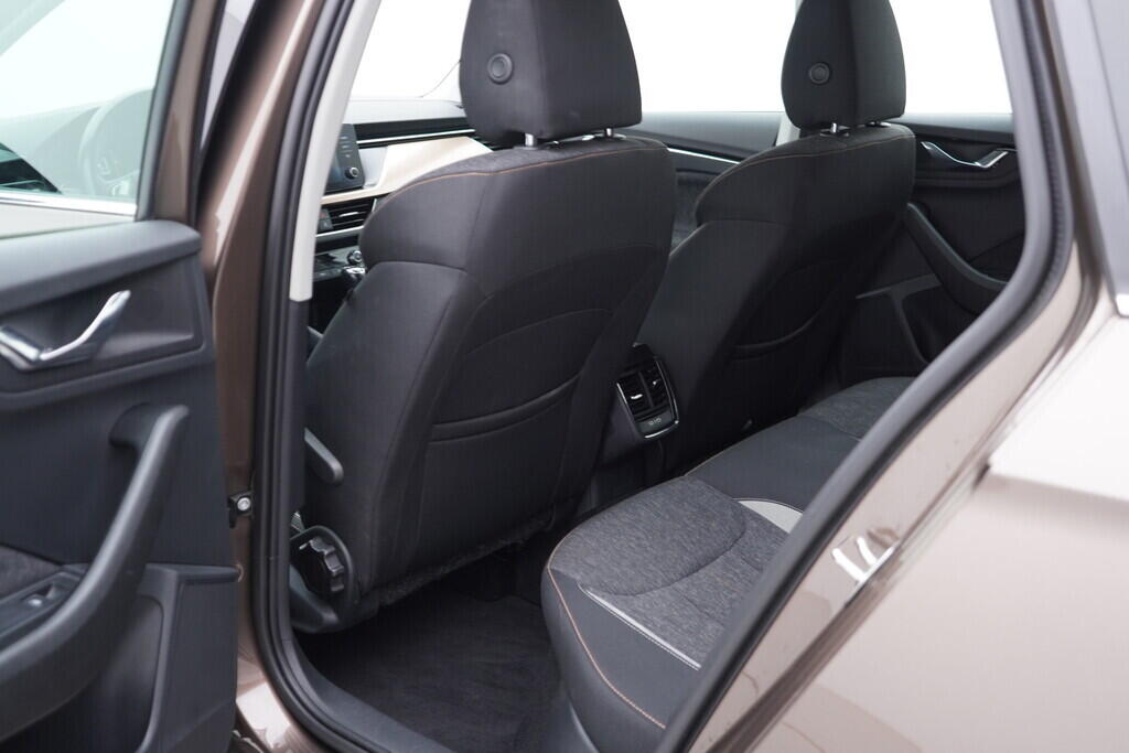 OV190V08947_34.webp_KAMIQ Style 1.6 TDI 85 kW automat, DPH