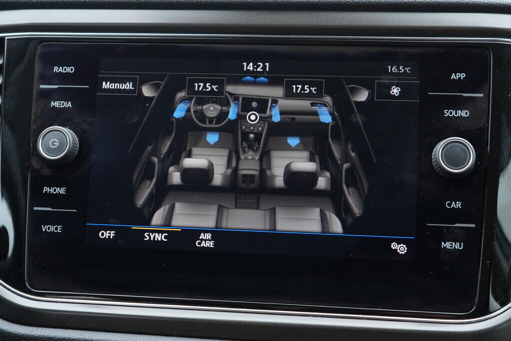 OV190V08953_30.webp_T-ROC STYLE 1.5 TSI 110 kW manuál