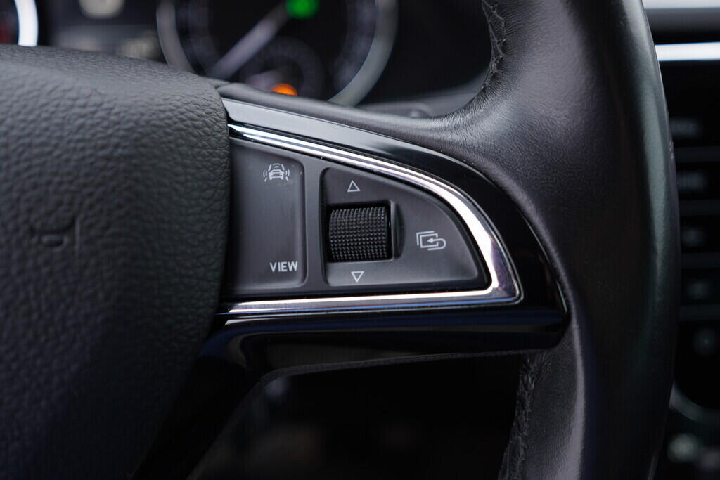 OV190V08954_28.webp_SUPERB Style Extra 1.6 TDI 88 kW automat