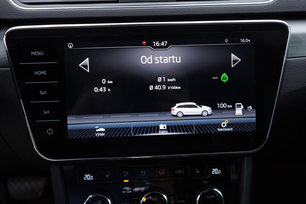 OV190V08954_34.webp_SUPERB Style Extra 1.6 TDI 88 kW automat