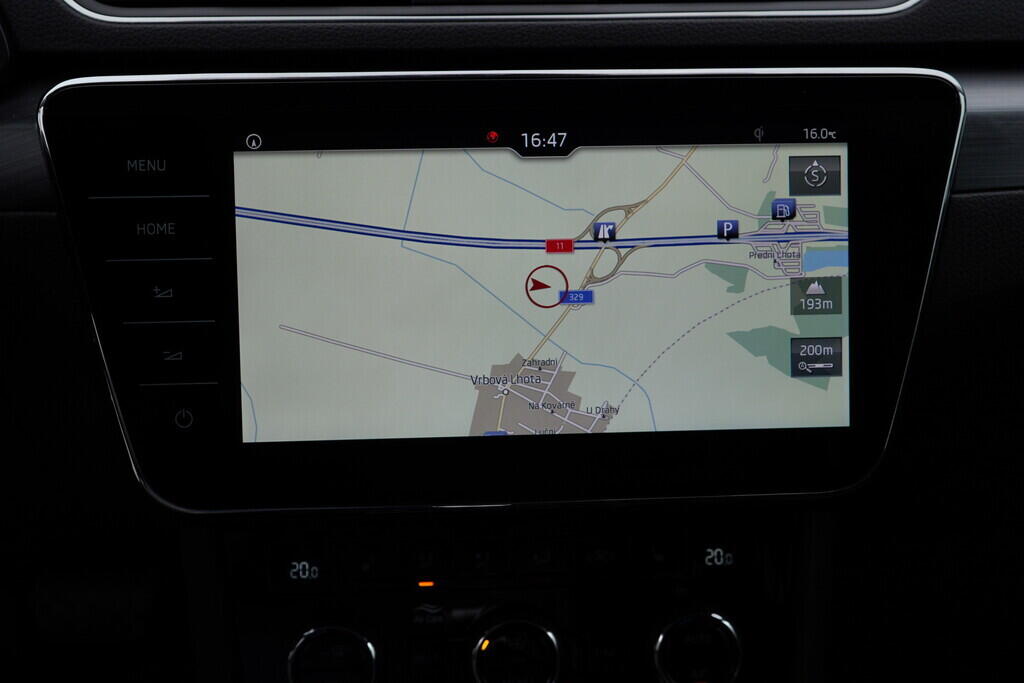 OV190V08954_36.webp_SUPERB Style Extra 1.6 TDI 88 kW automat