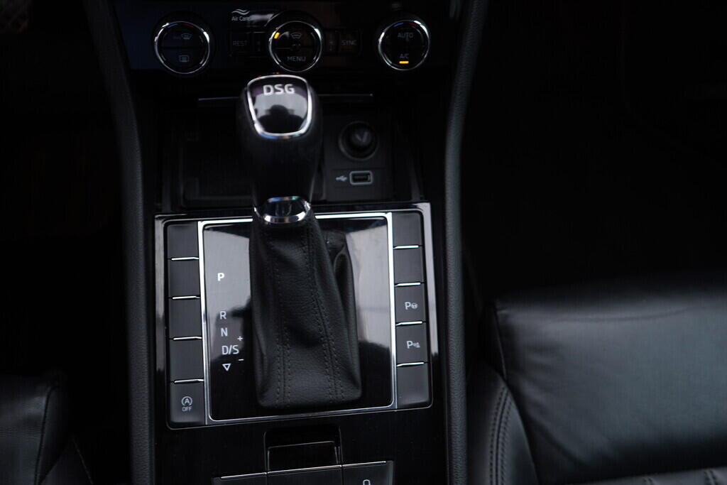 OV190V08954_39.webp_SUPERB Style Extra 1.6 TDI 88 kW automat