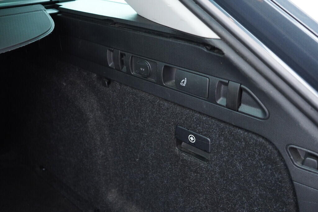 OV190V08954_46.webp_SUPERB Style Extra 1.6 TDI 88 kW automat