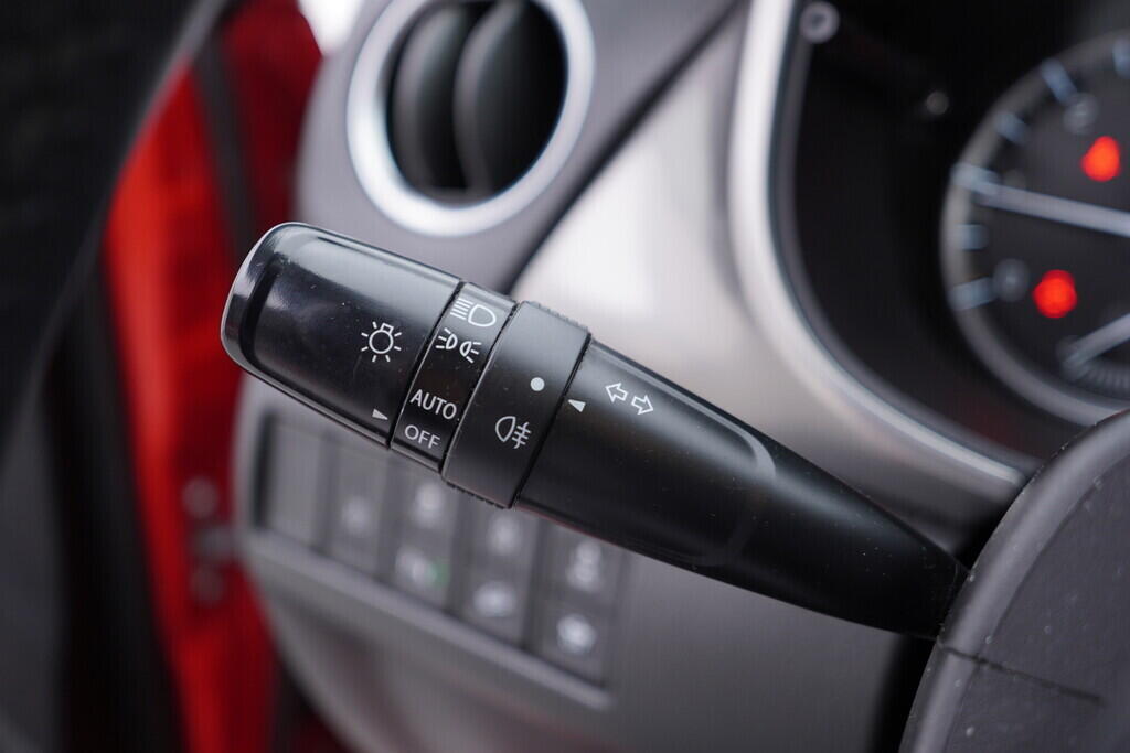 OV190V08957_23.webp_VITARA Comfort+ 1.6  88 kW automat