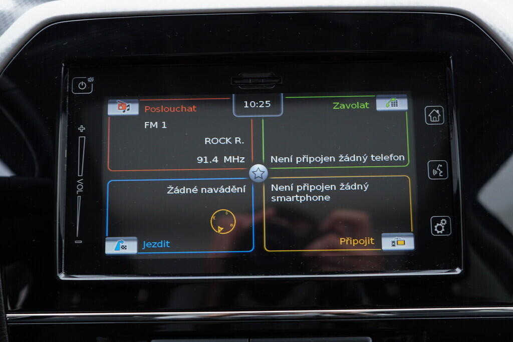 OV190V08957_27.webp_VITARA Comfort+ 1.6  88 kW automat