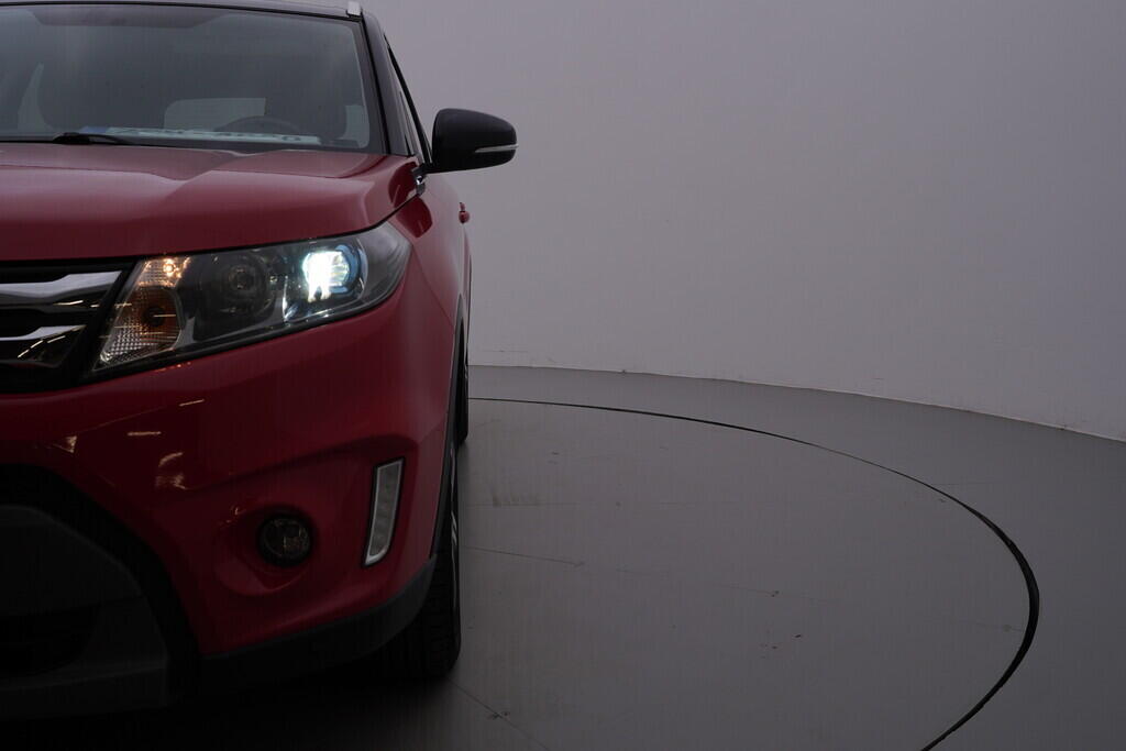 OV190V08957_40.webp_VITARA Comfort+ 1.6  88 kW automat