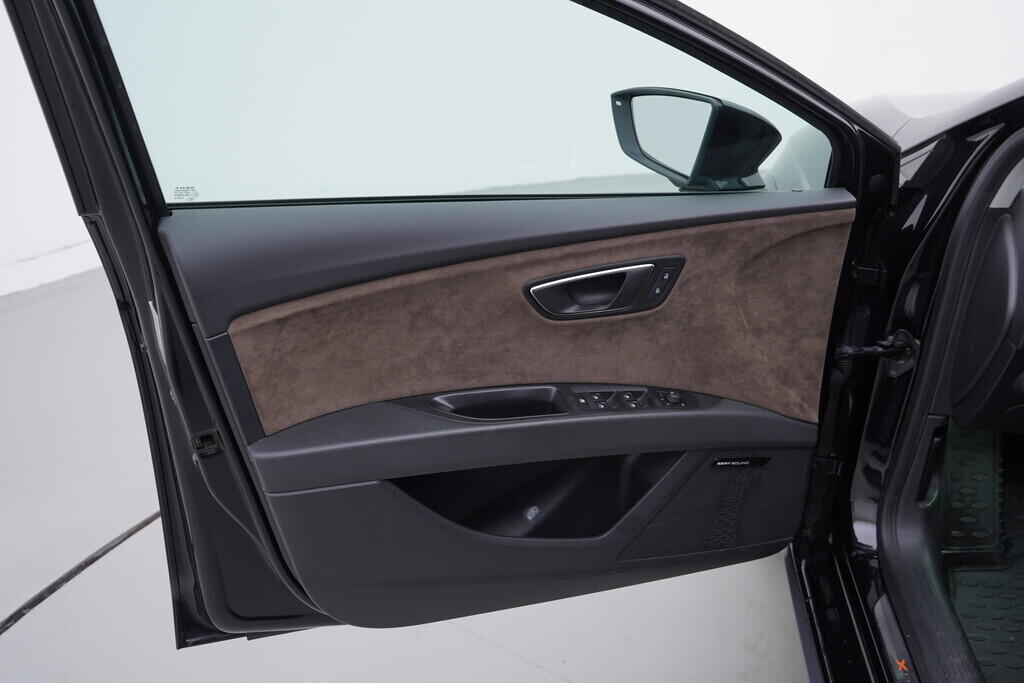 OV190V08958_19.webp_LEON ST X-perience 4Drive 1.8 TSI 132 kW automat